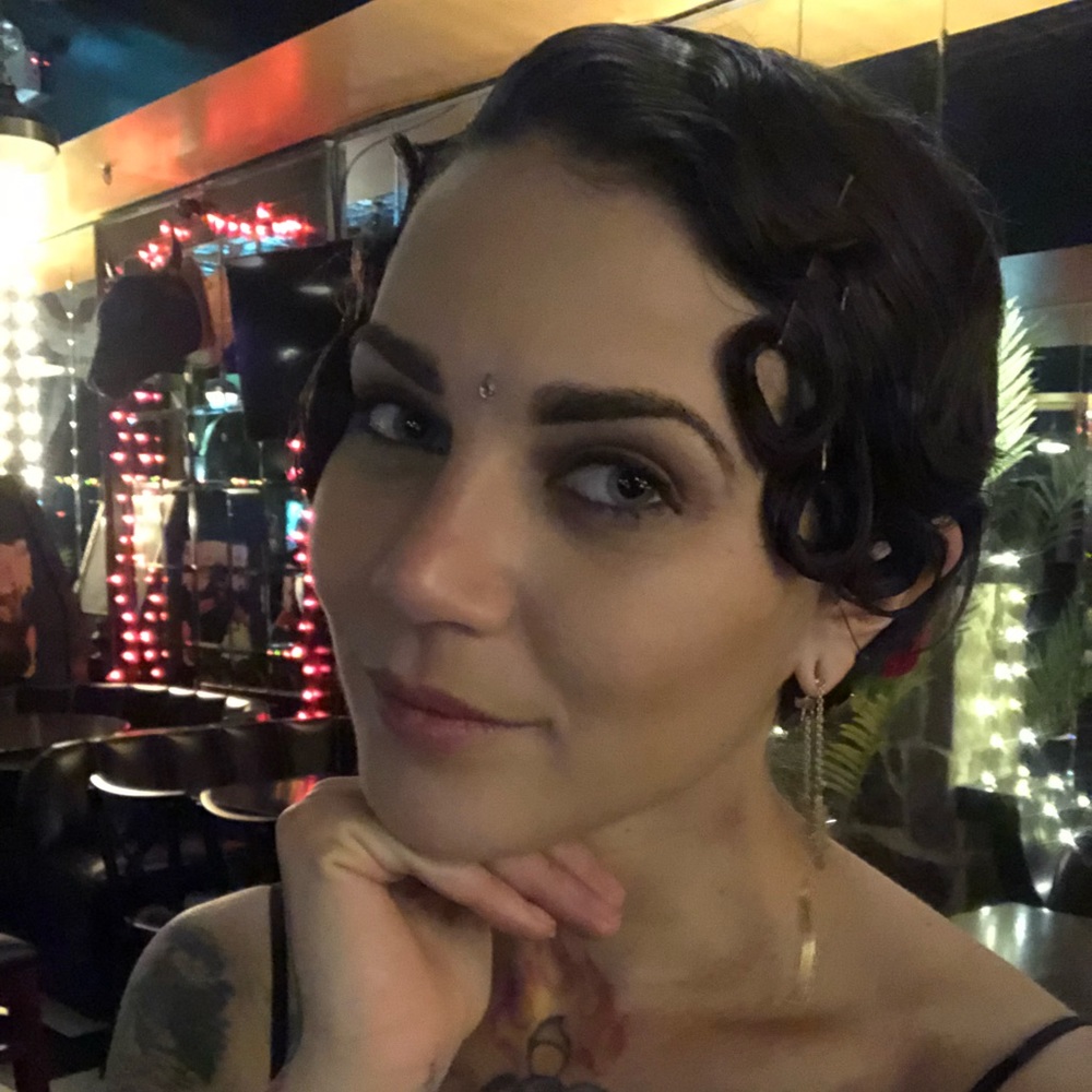 Meet your Posher, Kaleigh